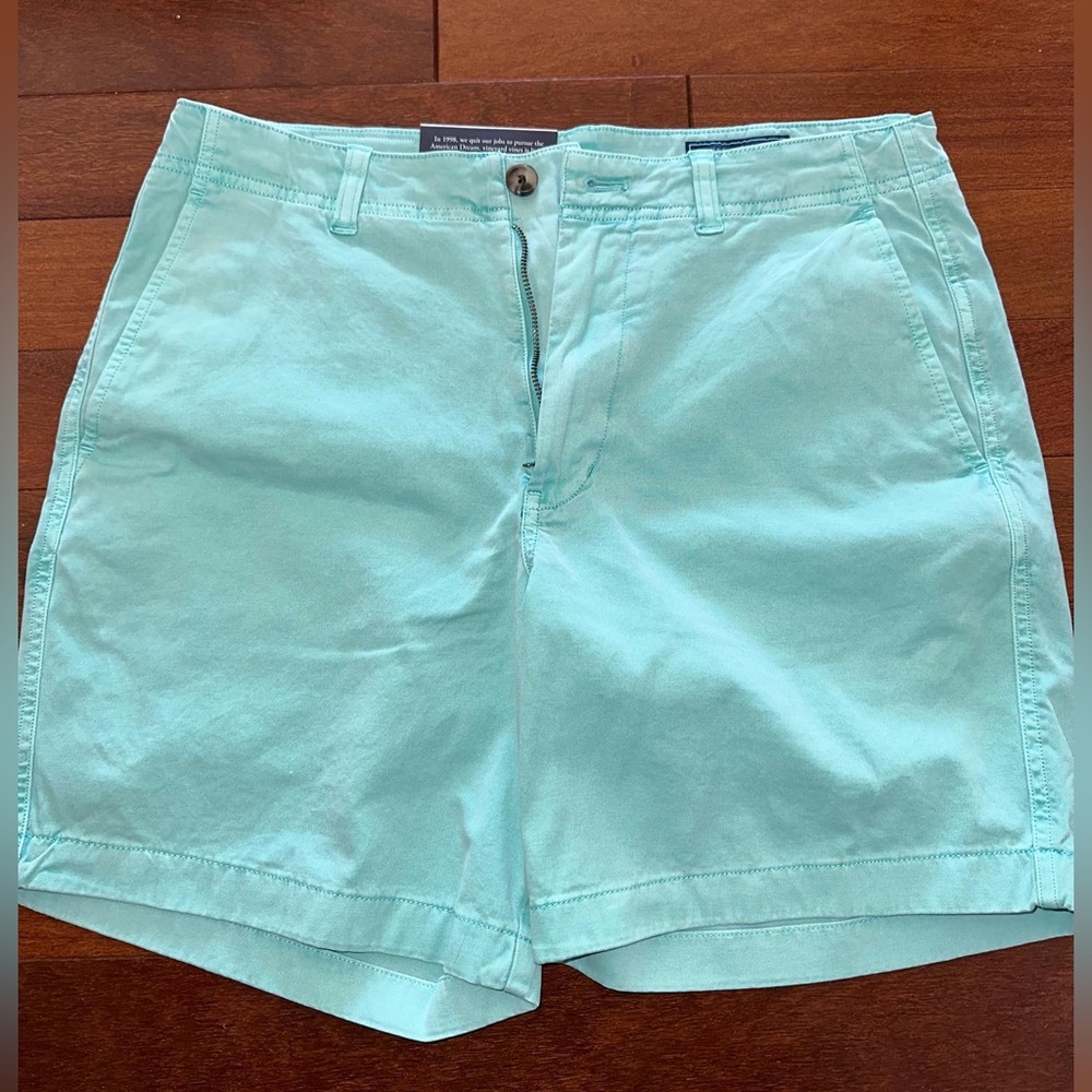 Vineyard Vines 7in Island Shorts